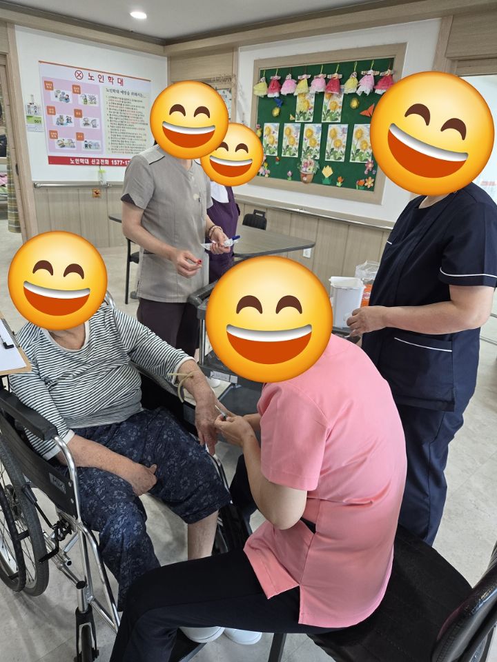 고은손 요양원 어르신 건강검진