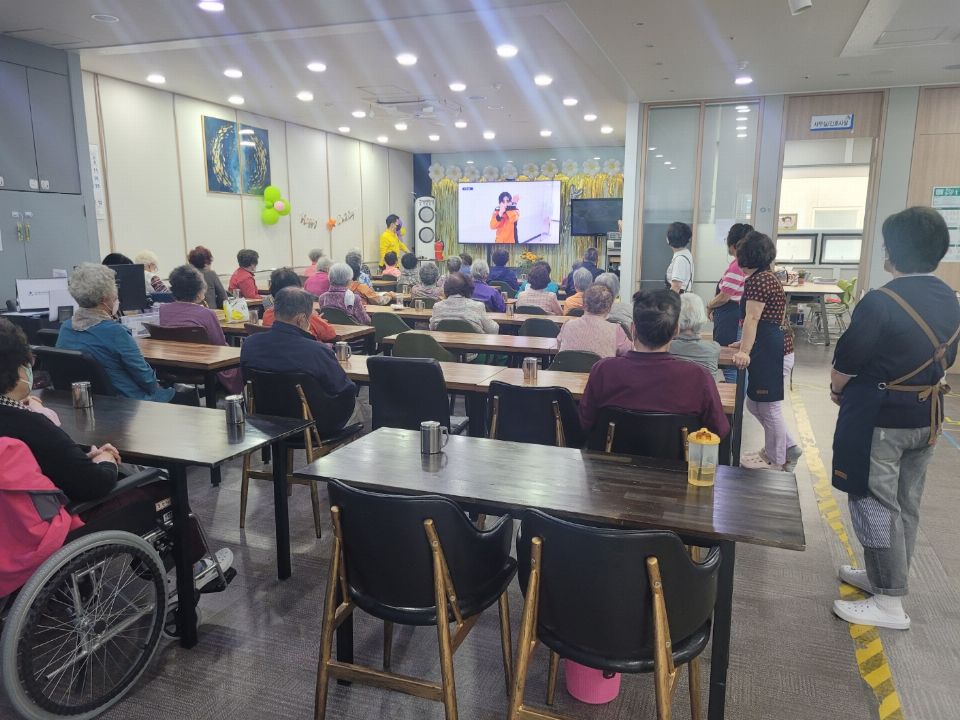정안노인주야간보호센터 시설 사진